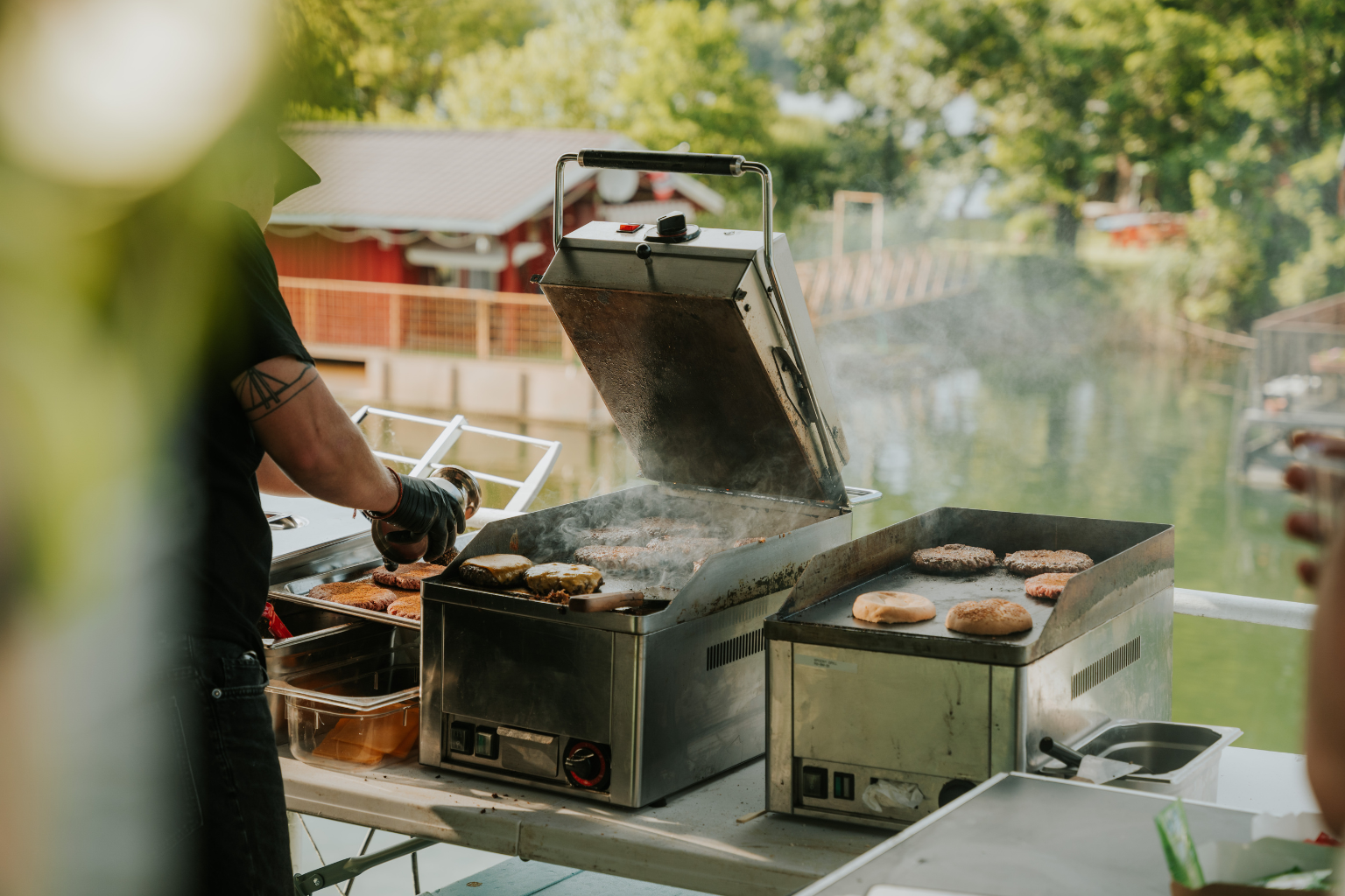 Loď Catering